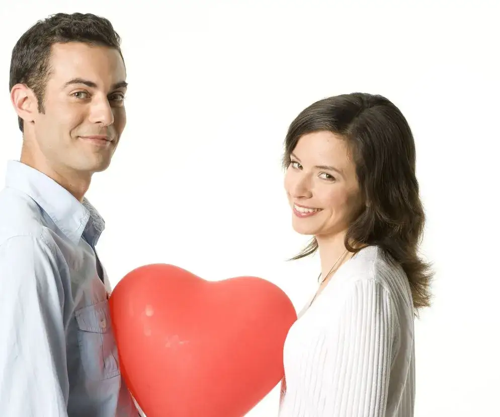 Zdjęcie Czy miłość platoniczna ma sens? Odkryj jej głębię i znaczenie