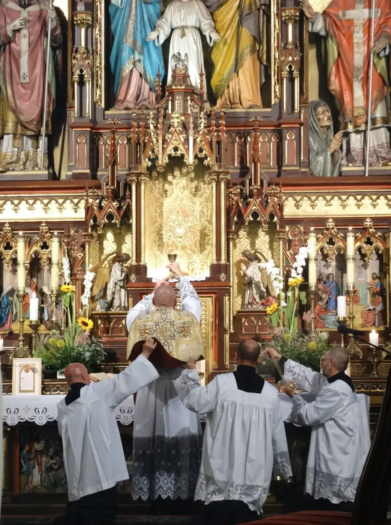 Zdjęcie Ile trwa msza w rycie trydenckim? Czas trwania i różnice w liturgii