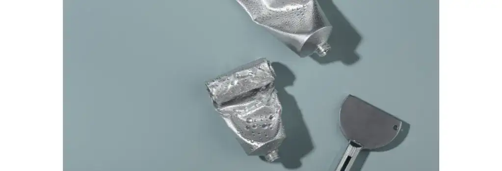 Zdjęcie Czy można używać kosmetyki po terminie ważności? Sprawdź ryzyko!