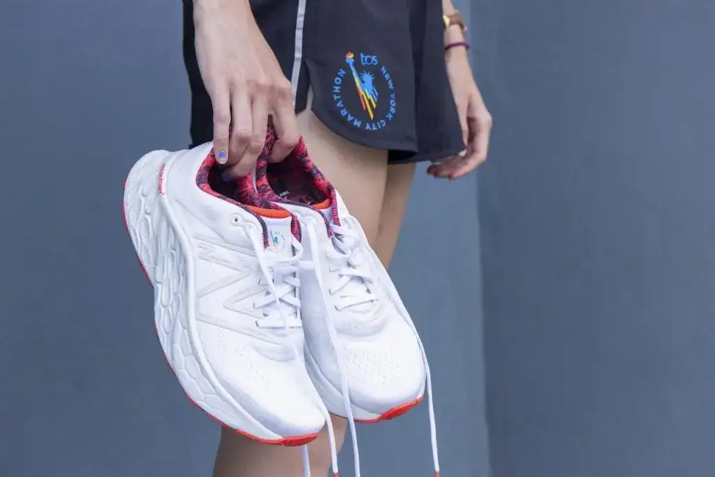 Zdjęcie Jakie powinny być buty do biegania, by uniknąć kontuzji i bólu?