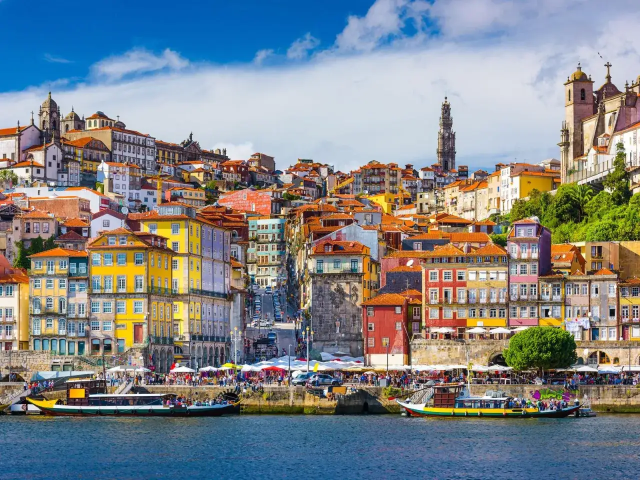 Zdjęcie Ile trwa lot z Polski do Portugalii? Sprawdź, co musisz wiedzieć