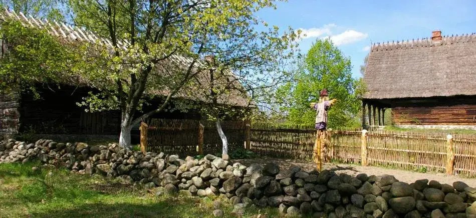 Zdjęcie Skansen Wdzydze: Odkryj fascynującą historię i tradycje Kaszubów