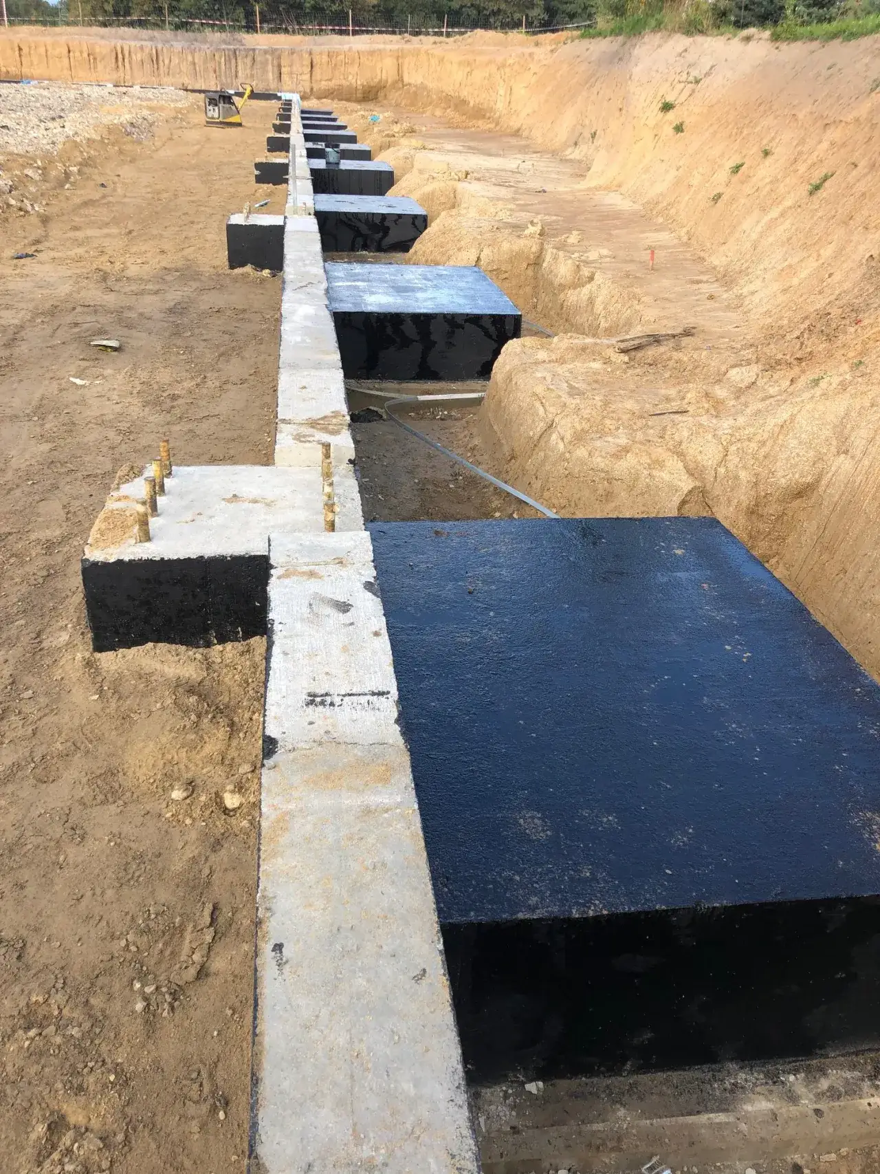 Zdjęcie Ile kosztuje wylanie fundamentu? Sprawdź, co wpłynie na cenę