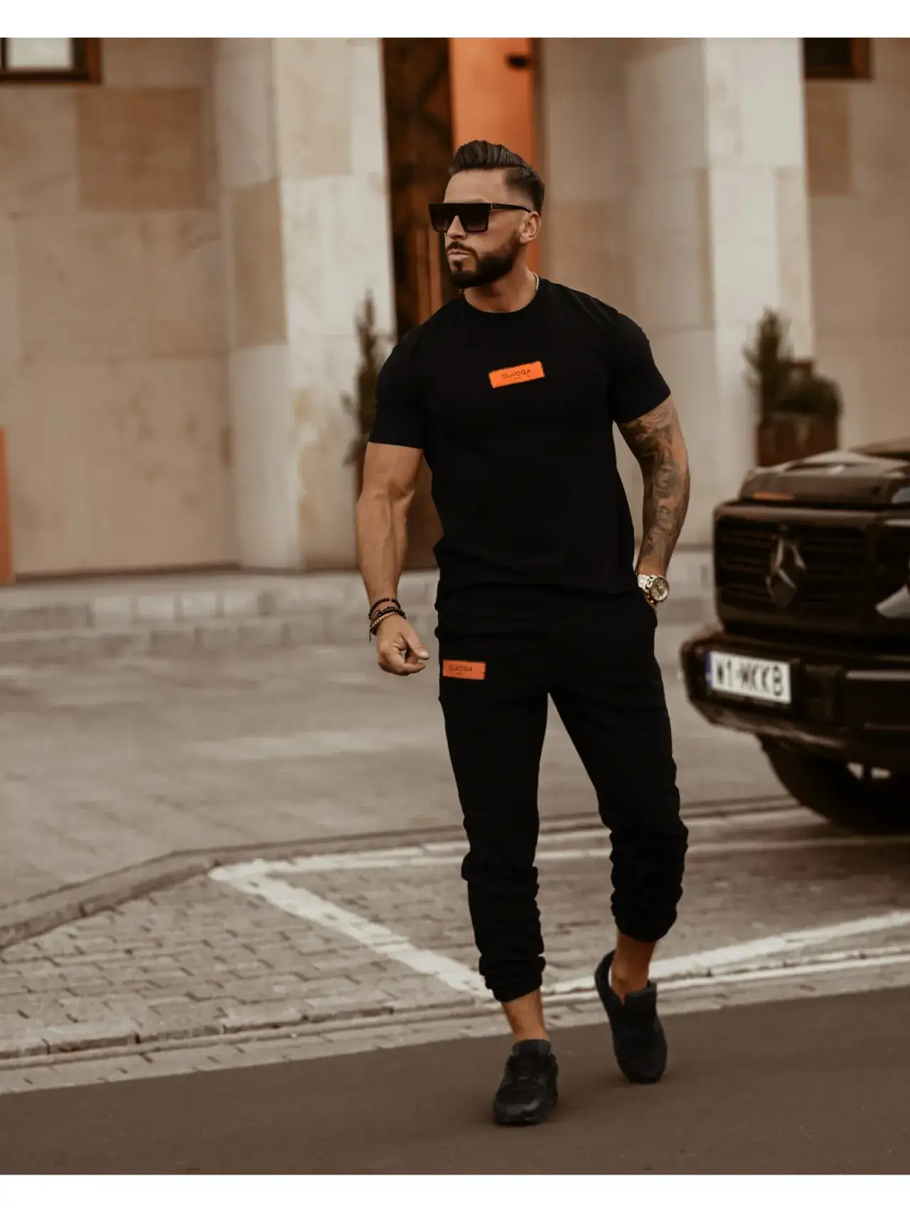 Zdjęcie Stylizacje dresowe męskie: Jak wyglądać modnie bez większego wysiłku