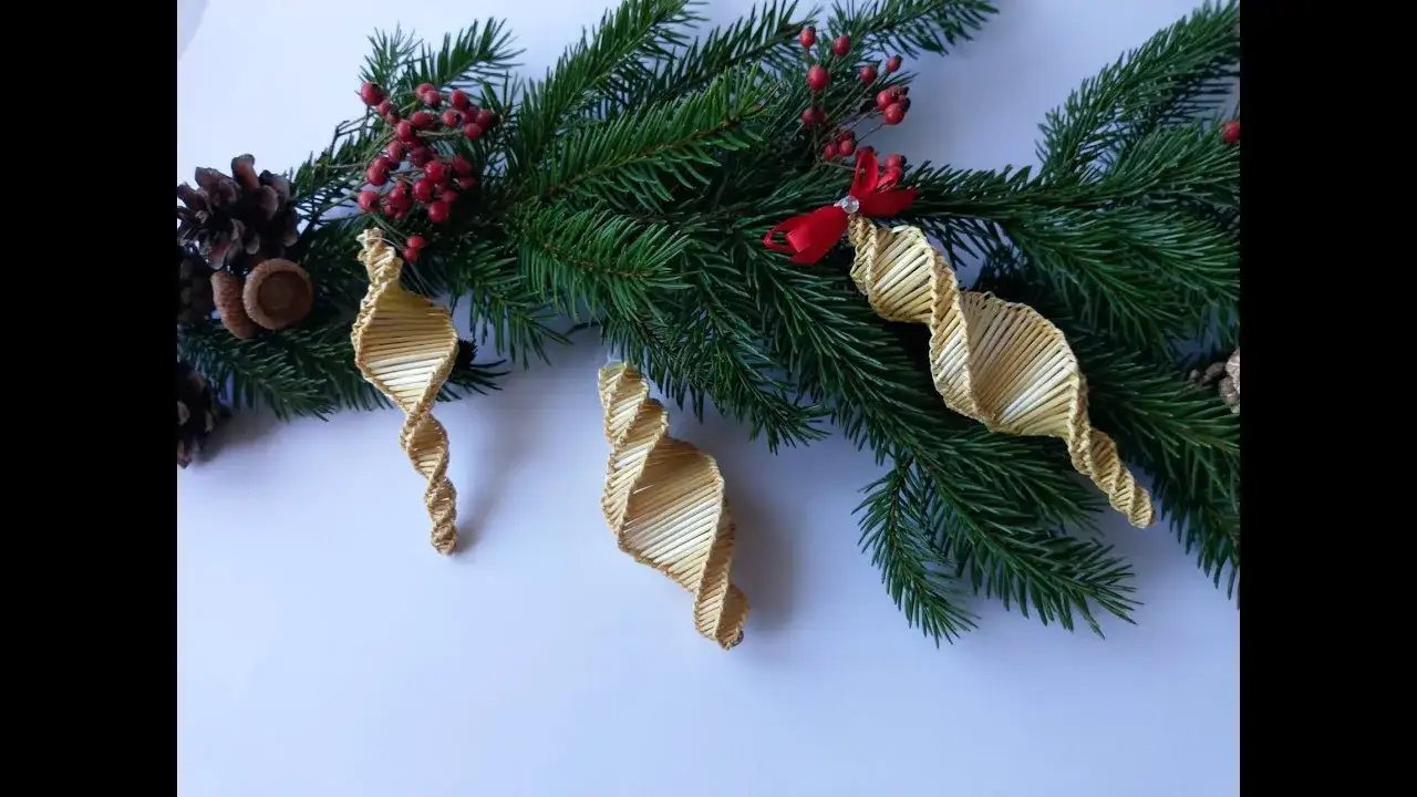 Zdjęcie Ludowe ozdoby choinkowe jak zrobić: proste i piękne pomysły DIY