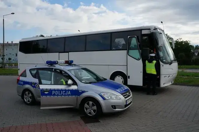 Zdjęcie Jak zgłosić kontrolę autokaru i zapewnić bezpieczeństwo podróży