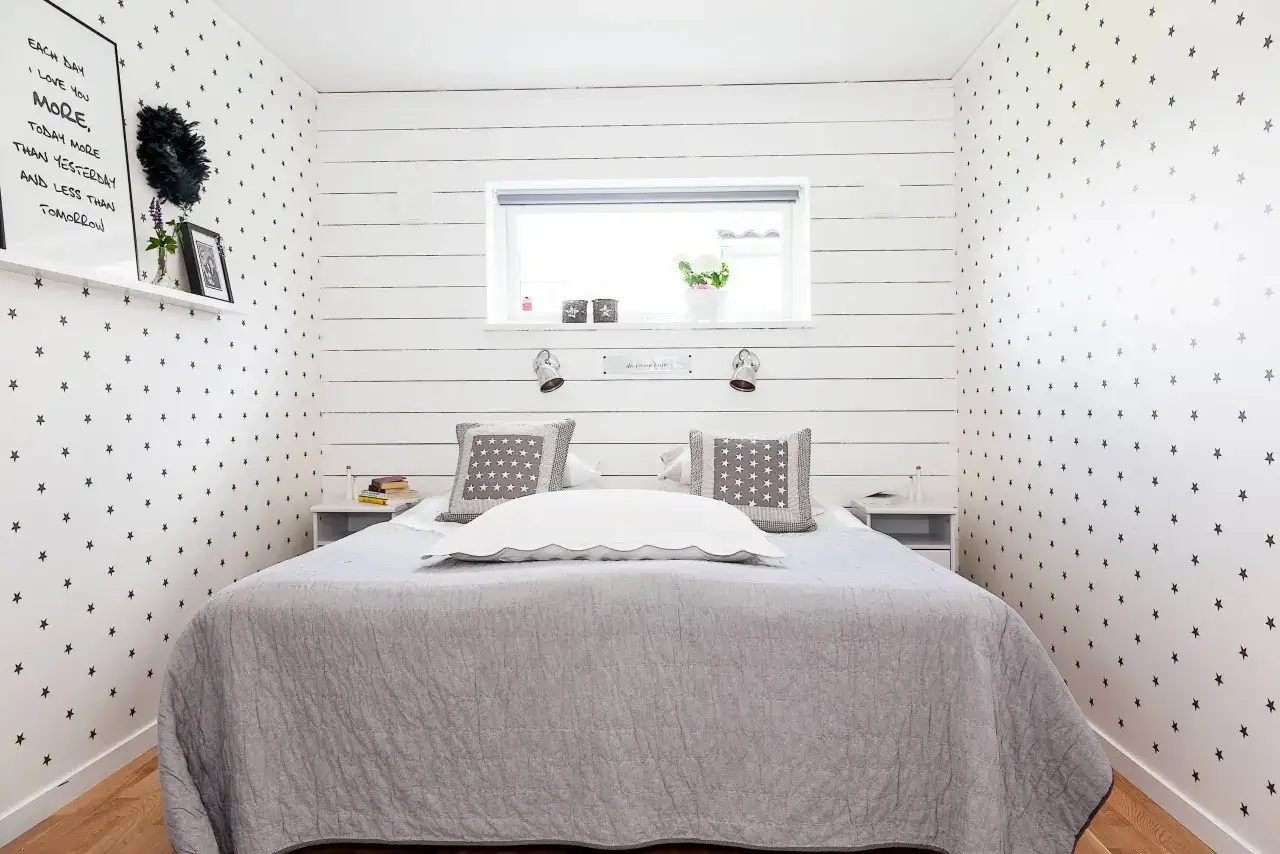 Zdjęcie Kleines Schlafzimmer optimal gestalten: Tipps für mehr Platz und Stil