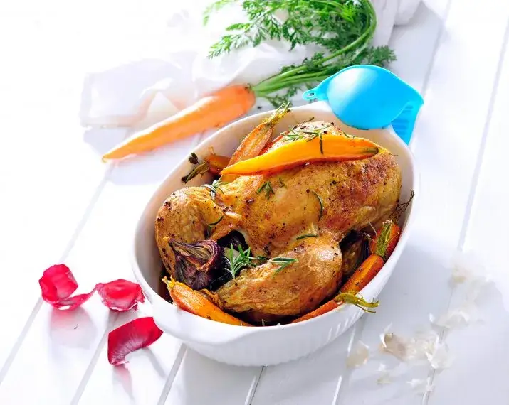 Zdjęcie Pyszne sposoby na wykorzystanie pieczonego kurczaka w domowym menu