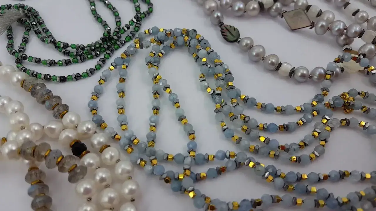 Zdjęcie Jak zrobić naszyjnik z perełek: 7 prostych kroków DIY