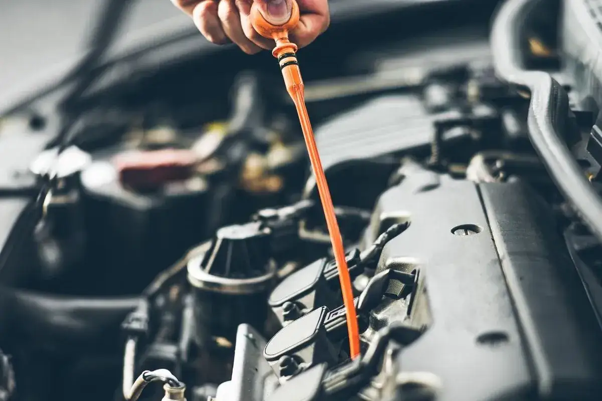 Zdjęcie Motul specific 913d 5w-30 – idealny olej do silników Diesla i benzynowych