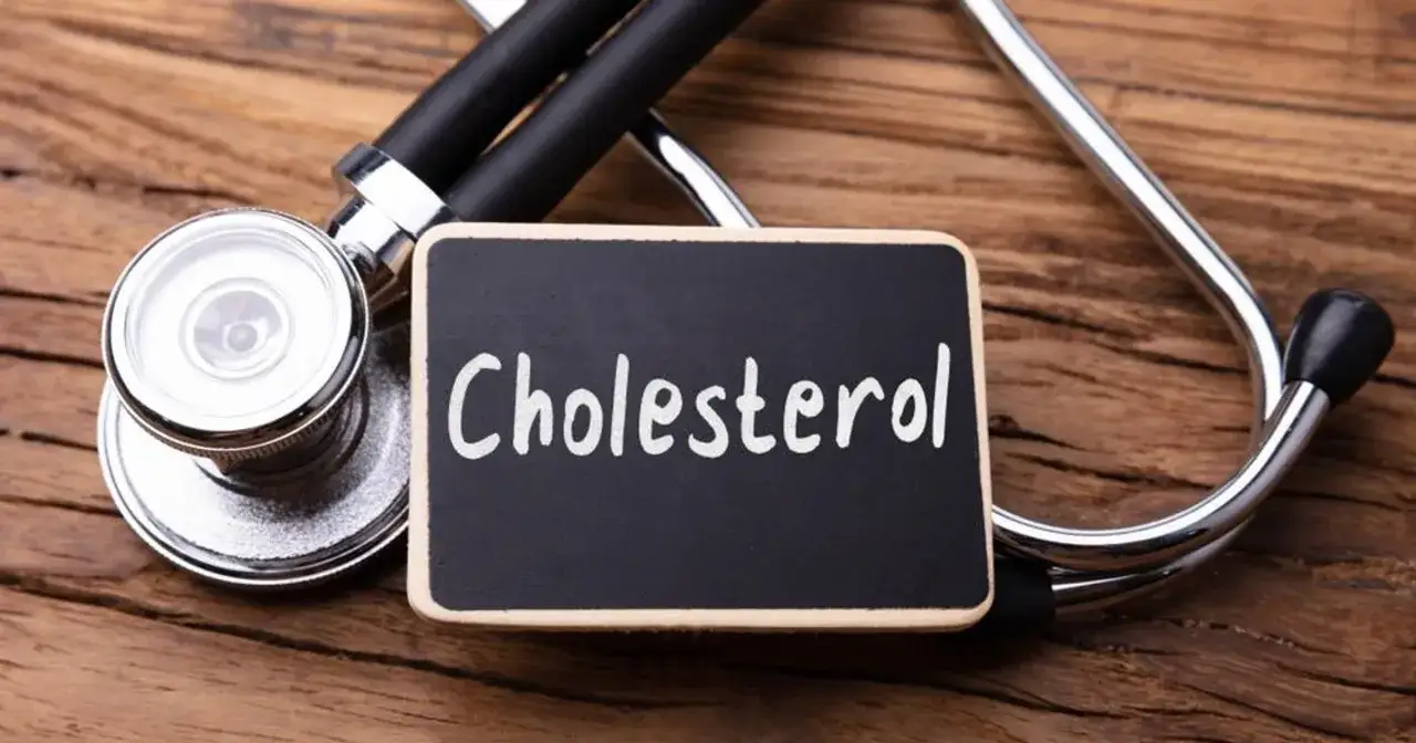 Zdjęcie Czy tabletki na cholesterol odchudzają? Prawda o ich działaniu na wagę