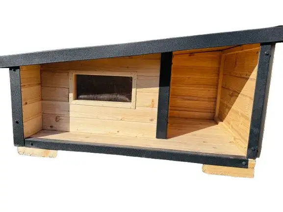 Zdjęcie Buda z tarasem dla psa: Komfort i styl dla Twojego pupila