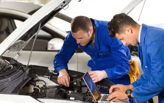 Zdjęcie Gdzie znaleźć fachowca od elektryki samochodowej w Rzeszowie?