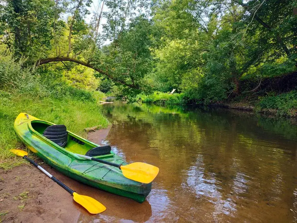 Zdjęcie Spływ kajakowy Otwock – najlepsze trasy i wypożyczalnie w okolicy
