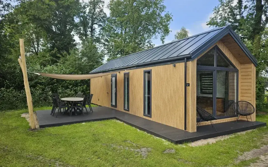 Zdjęcie Budowa domu na zgłoszenie czy pozwolenie – jakie są kluczowe różnice?