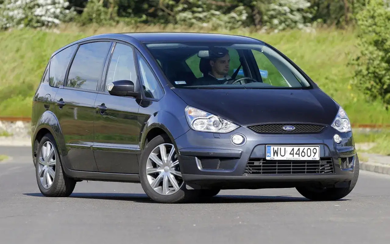 Zdjęcie Ford S-Max - który silnik diesla wybrać, aby uniknąć problemów?