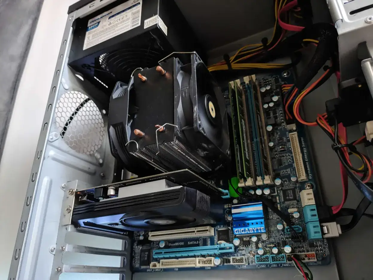 Zdjęcie Ile Prądu Zużywa Komputer 500W - Pobór Mocy przez Komputer 500W