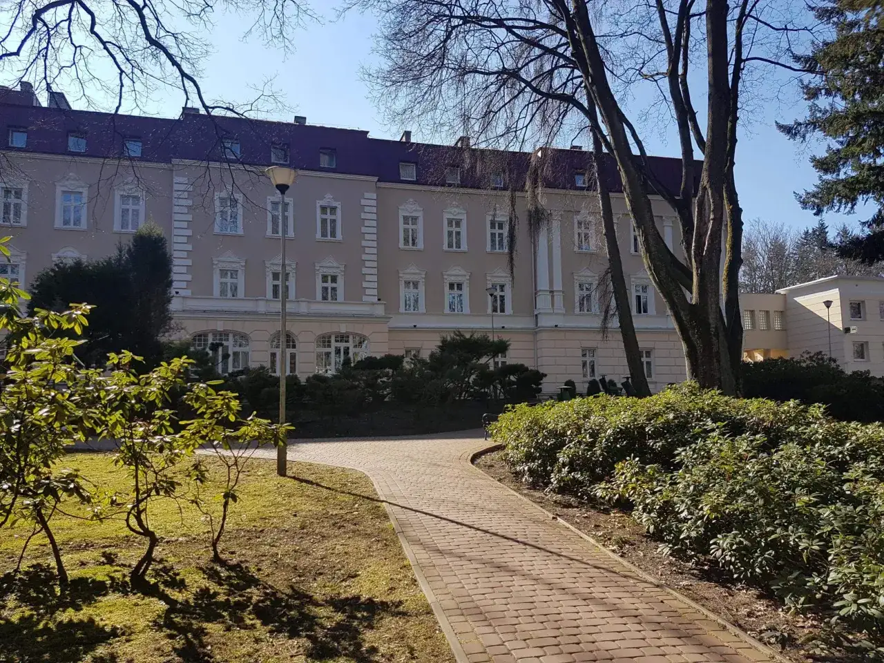 Zdjęcie Jak łatwo dojechać do sanatorium Gryf w Połczynie-Zdroju?