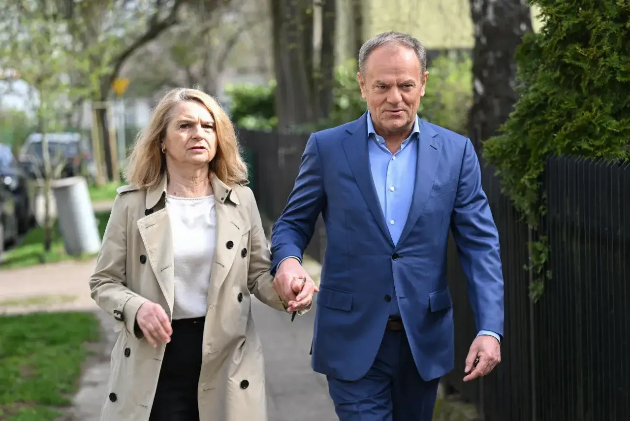 Zdjęcie Czy Tusk ma żonę? Małgorzata Tusk, ich historia i życie rodzinne.