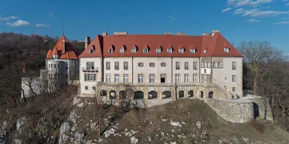 Zdjęcie Zamek w Przegorzałach – fascynująca historia i architektura w Krakowie