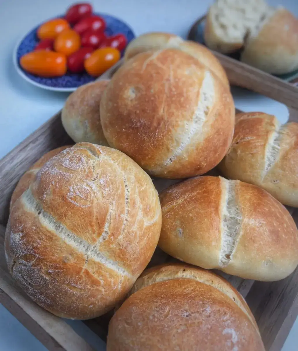 Zdjęcie Jaka mąka na bułki pszenne, aby uzyskać idealną puszystość?