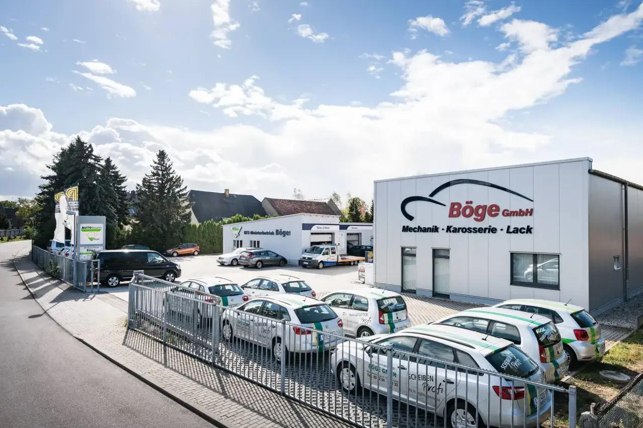 Zdjęcie BÖGE GmbH Mechanik, Karosserie & Lack: Top Service in Leipzig