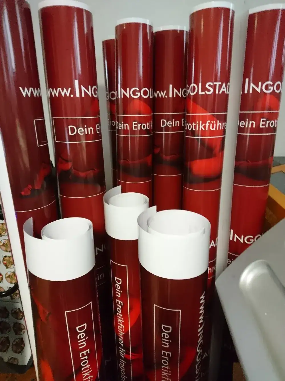 Zdjęcie Druk na folii monomerycznej - skuteczne metody i zastosowania w reklamie