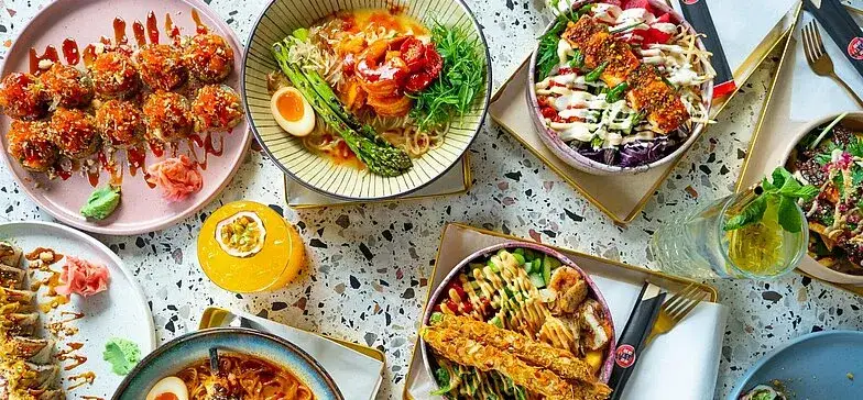 Zdjęcie Gdzie zjeść w okolicy? Odkryj najlepsze miejsca na smaczny posiłek