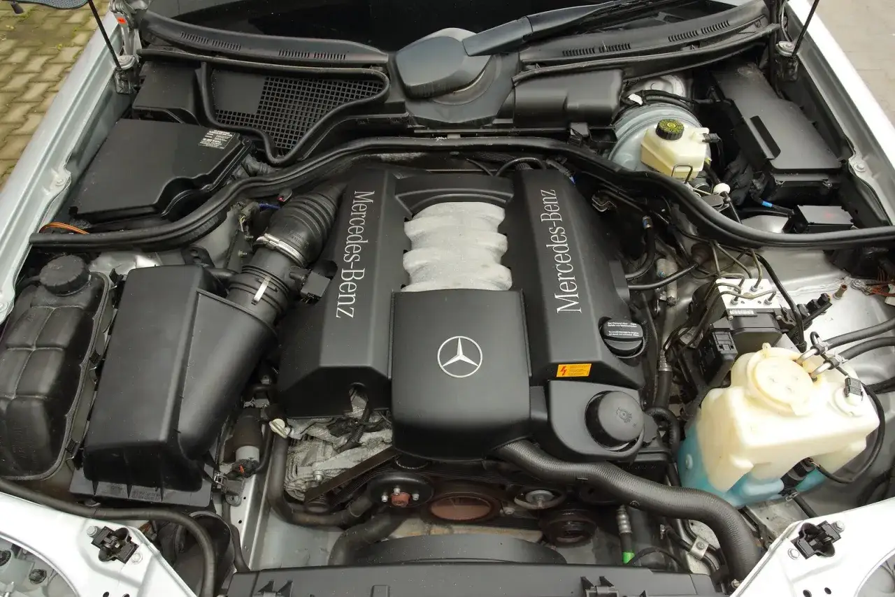 Zdjęcie Mercedes 2.6 V6 - Opinie, Zalety i Wady Silnika M112 Oczami Kierowców