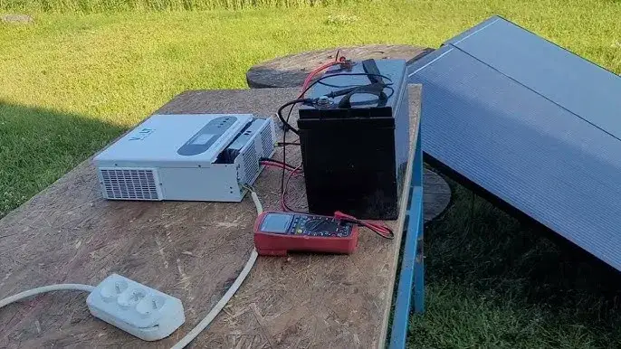 Zdjęcie Jaki falownik off grid wybrać? Sprawdź najlepsze modele i porady