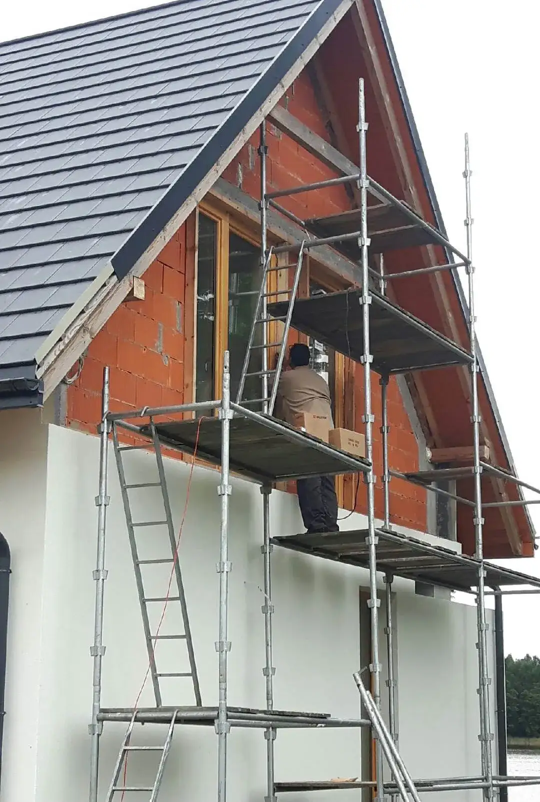 Zdjęcie Ile bierze geodeta za wytyczenie budynku? Sprawdź, co wpływa na koszt