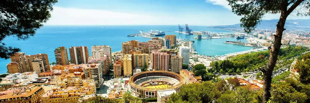 Zdjęcie Ile trwa lot z Katowic do Malagi? Czas, który Cię zaskoczy