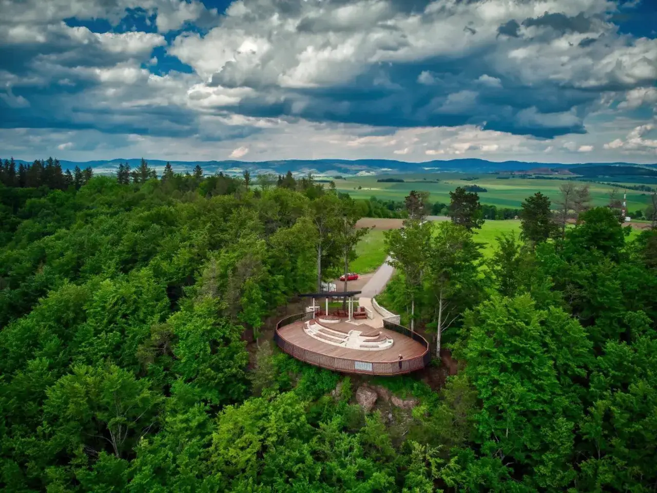 Zdjęcie Zalew Radkowski atrakcje: niezapomniane miejsca i zabawy dla rodzin