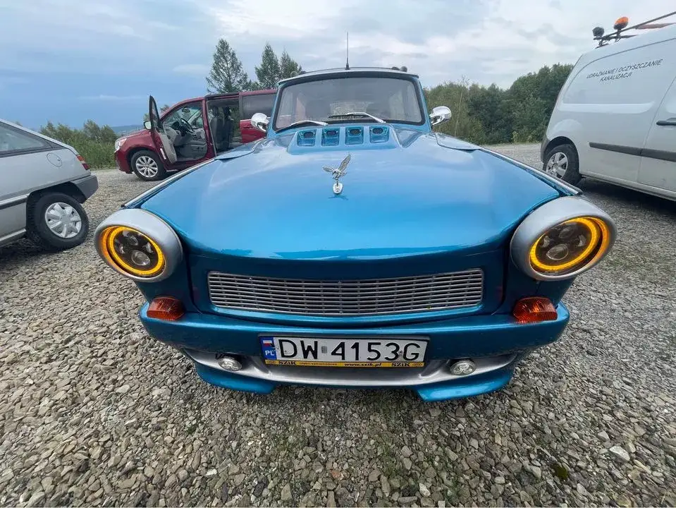 Zdjęcie Trabant z czego karoseria? Odkryj tajemnice materiału duroplast