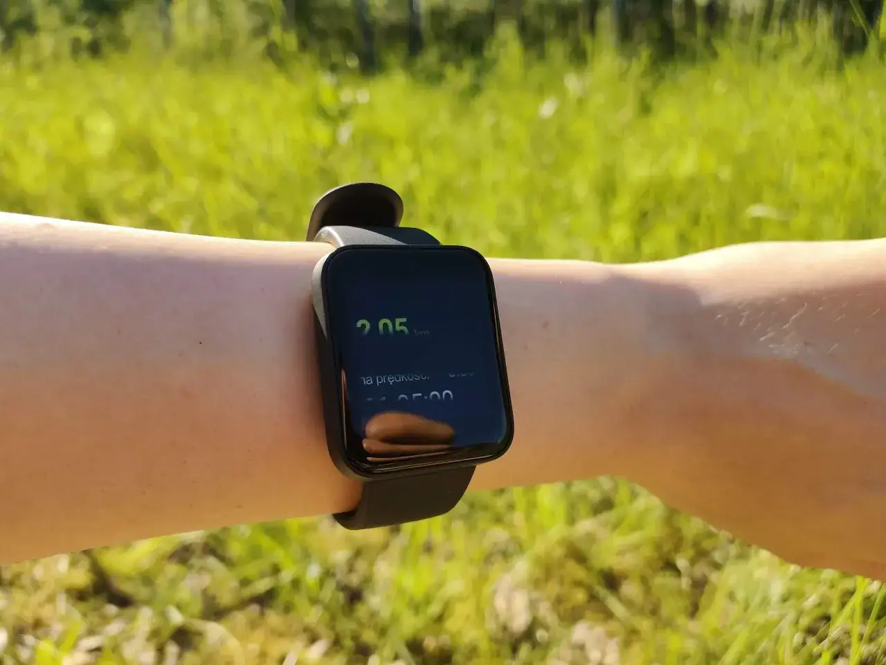 Zdjęcie Mi Watch Lite recenzja - czy naprawdę warto go kupić? Sprawdź wady i zalety.