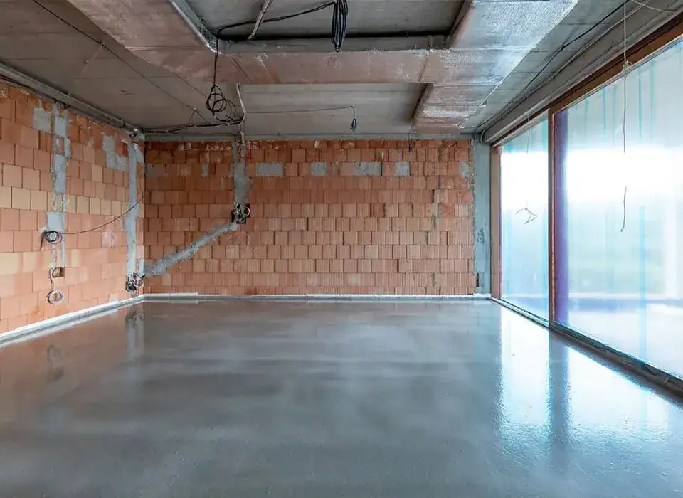 Zdjęcie Jaki beton na posadzkę: Kluczowe informacje dla trwałych podłóg