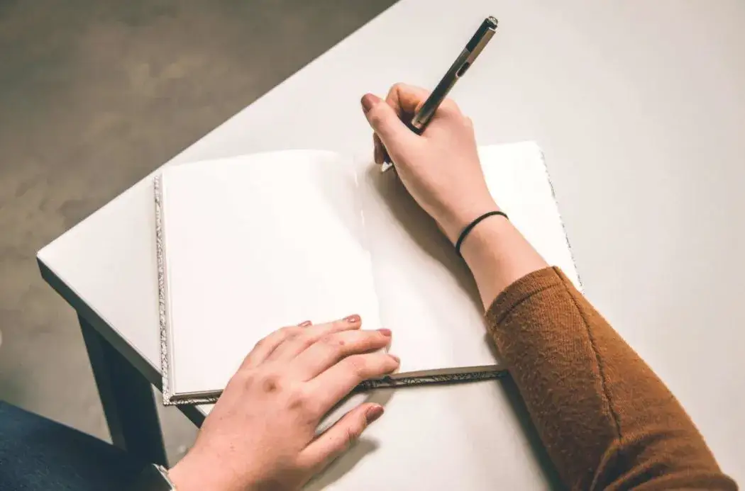 Zdjęcie Jak napisać wypracowanie historyczne, aby uzyskać wysoką ocenę?