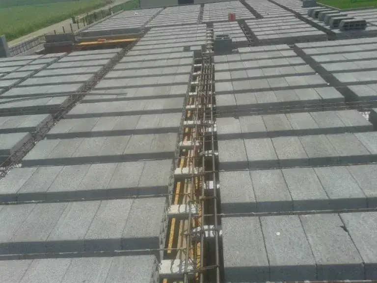 Zdjęcie Strop Teriva czy żelbetowy? Porównanie kosztów i zalet obu opcji