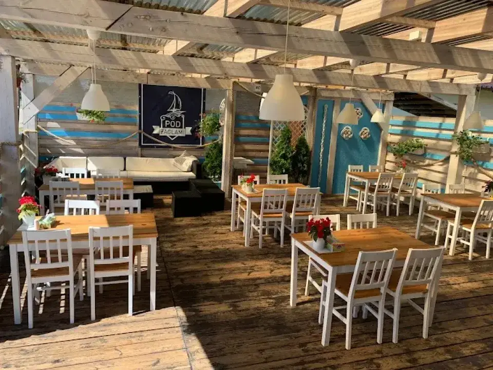 Zdjęcie Mikoszewo gdzie zjeść: najlepsze miejsca na smaczne posiłki