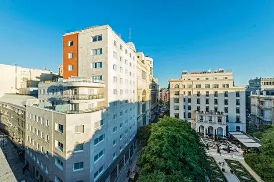Zdjęcie ¿Por qué NH Collection Madrid Suecia es tu lujo en Madrid?