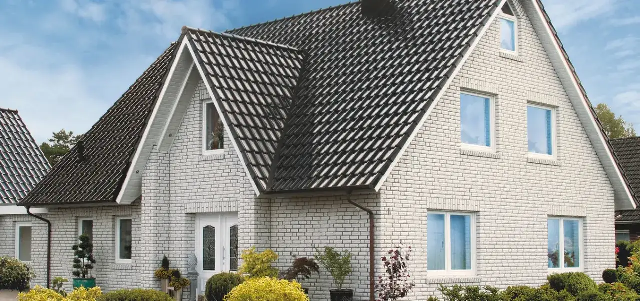 Zdjęcie Dachy wielospadowe: piękno architektury i korzyści dla Twojego domu