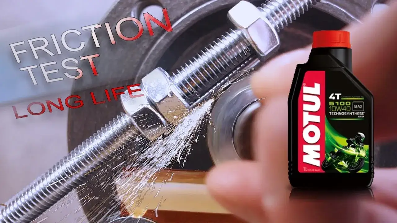 Zdjęcie Motul 5100 czy 7100 - kt&oacute;ry olej zapewni lepszą ochronę silnika?