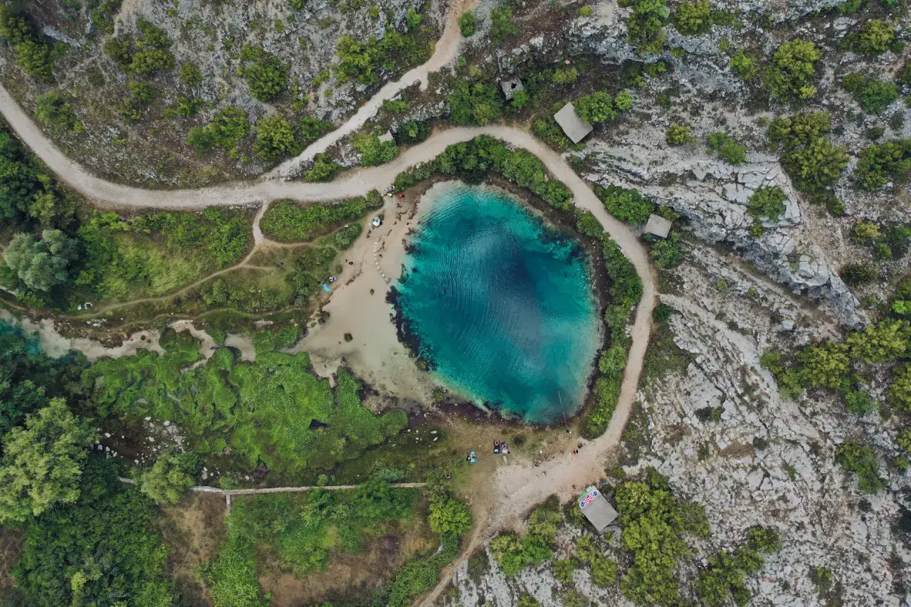Zdjęcie Jak dojechać do źródła rzeki Cetina - prosta trasa i wskazówki