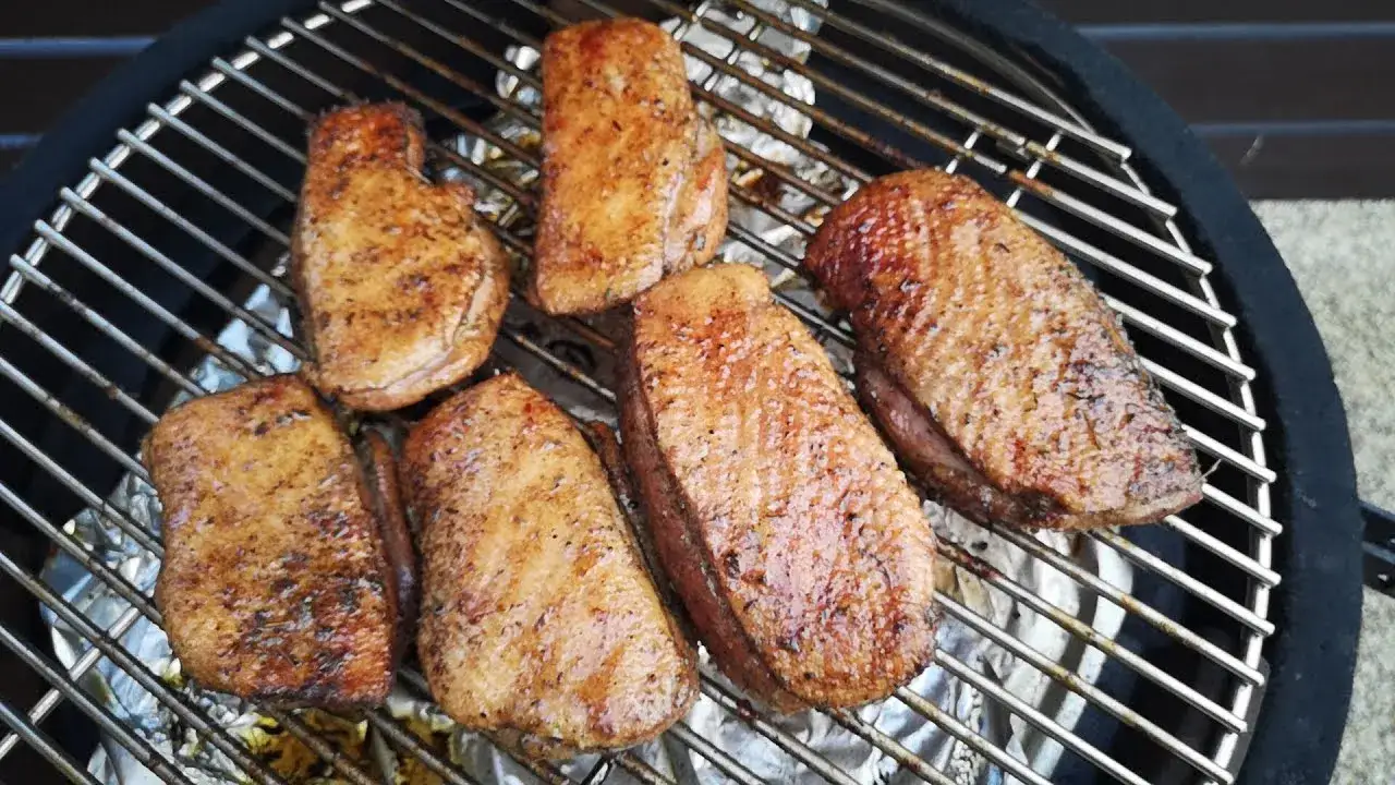 Zdjęcie Idealna pierś z kaczki z grilla: Sekretne triki mistrzów kuchni