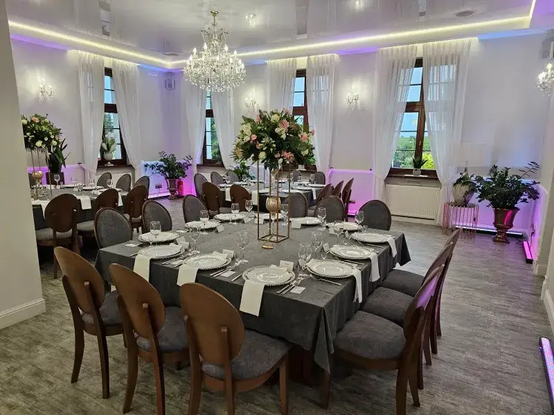 Zdjęcie Dworek Róża Poraja - historia, atrakcje i idealne miejsce na wesele