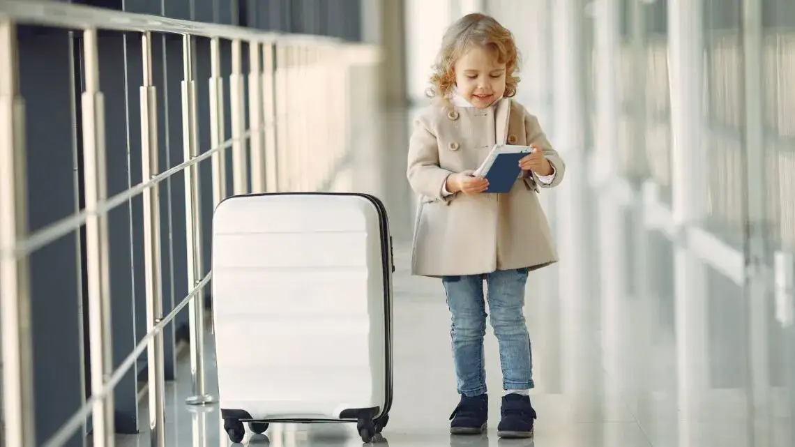Zdjęcie Paszport czy dowód dla dziecka - co wybrać na podróż?