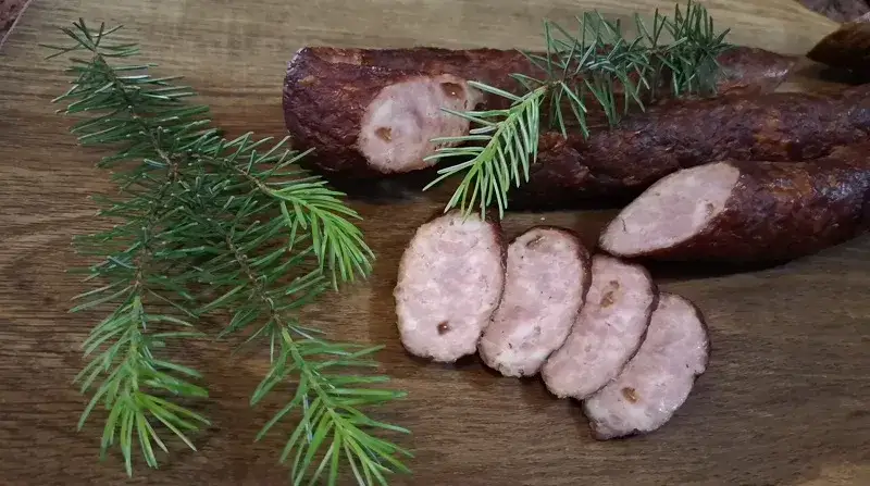 Zdjęcie Kiełbasa krucha z galaretką – idealny smak na każdą okazję