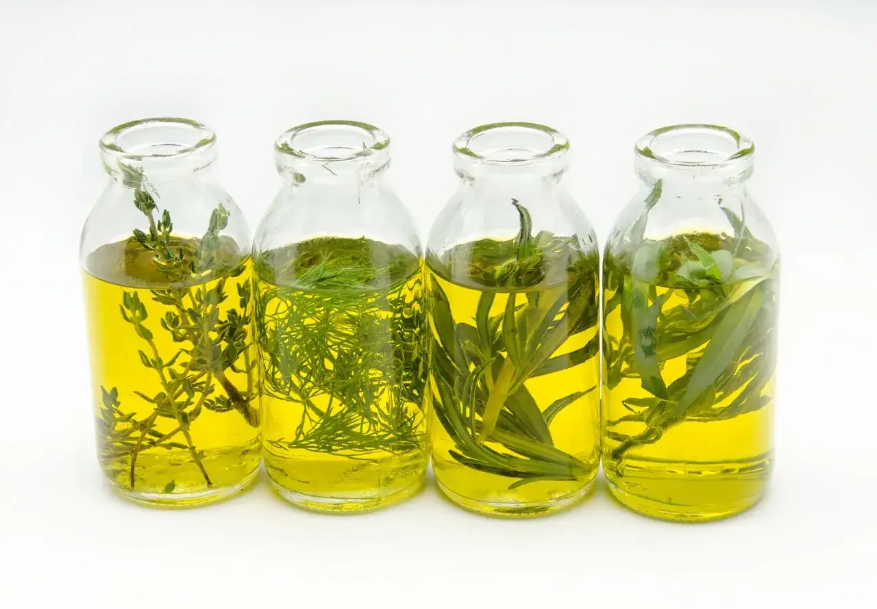 Zdjęcie Zielona oliwa jak zrobić: proste przepisy na aromatyczną oliwę