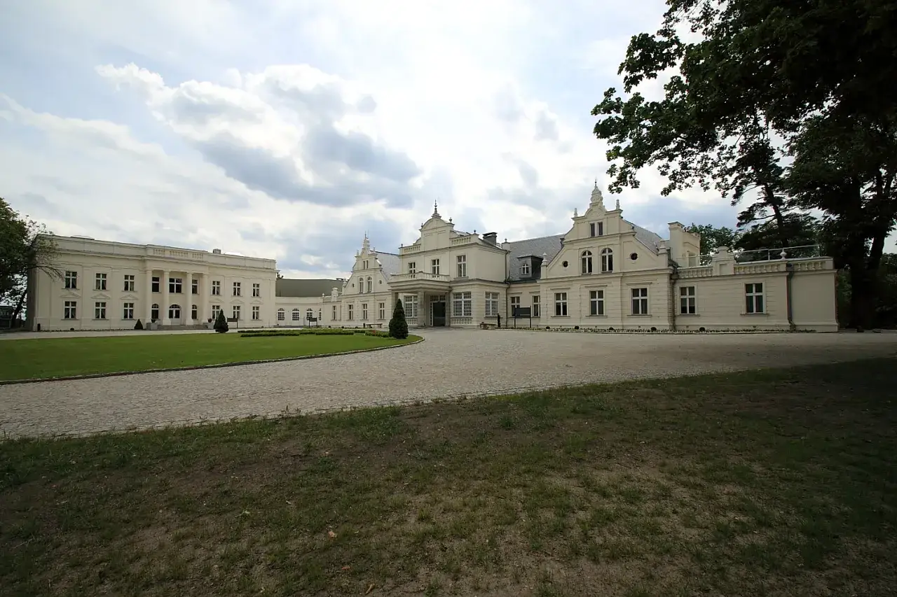 Zdjęcie Odkrywanie dziejów Pałacu w Turznie – zabytek polskiej wsi