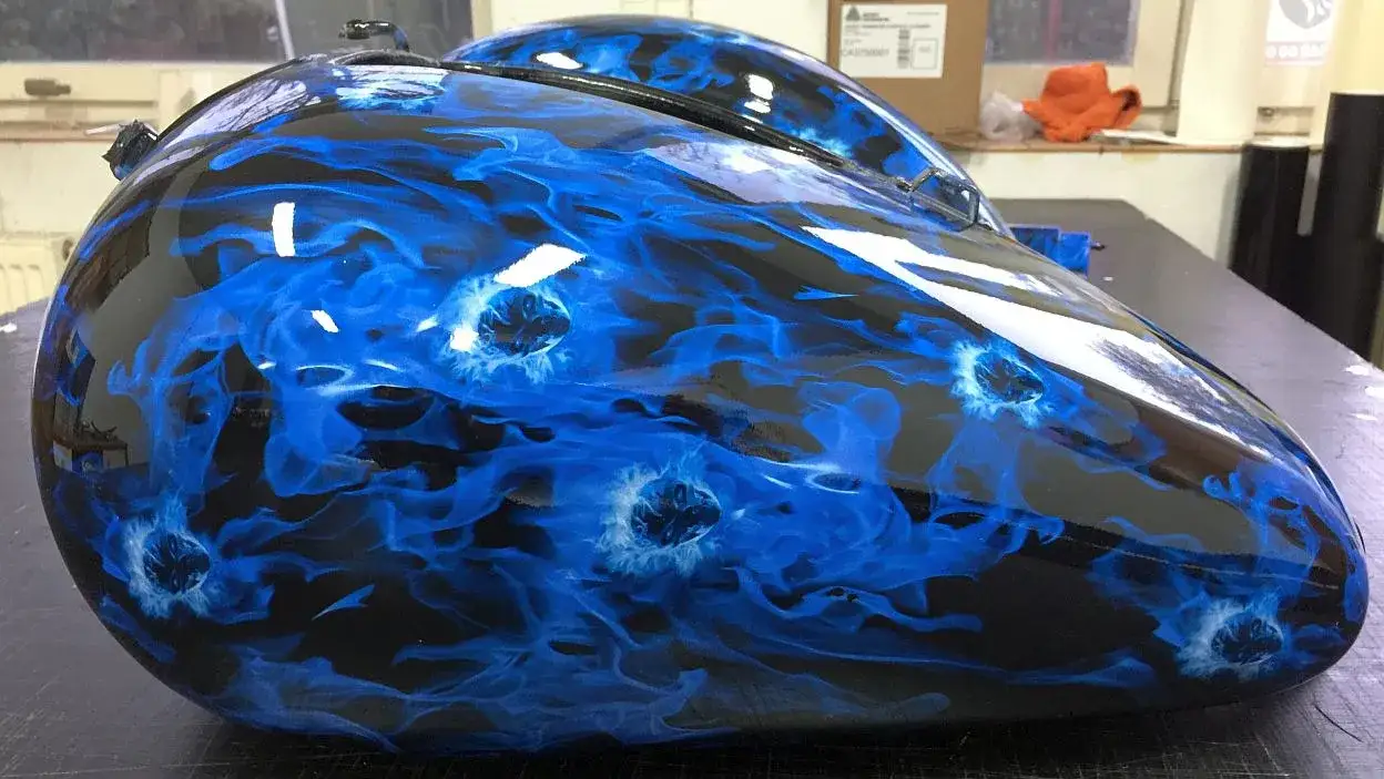 Zdjęcie Jak zrobić folię do hydrografiki - uniknij najczęstszych błędów